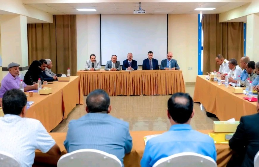 https://www.ahqafmedia.com/public/uploads/images/newsimages/maannewsimage08102026_164037_image_870x_6ac796ef72385.jpg